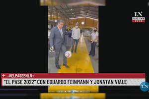 Eduardo Feinman y Jonatan Viale elogiaron la habilidad futbolística del gobernadro de Chaco, Jorge Capitanich, pero cuestionaron los altos niveles de pobreza que hay en su provincia