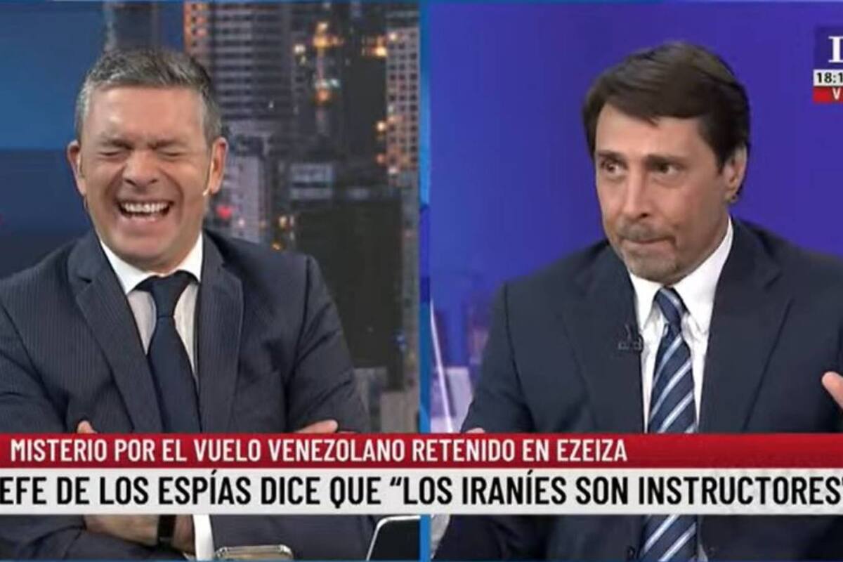 Eduardo Feinman y Pablo Rossi tomaron con ironía los dichos de Agustín Rossi para explicar la llegada del avión con iraníes a la Argentina