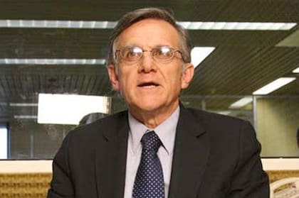 El infectólogo Eduardo López propuso al mes de diciembre como una "fecha segura" para el regreso del fútbol en la Argentina.