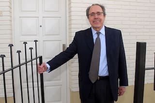 Después de más de 30 años reponen a Eduardo Sosa como procurador general de Justicia de Santa Cruz