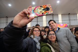 Eduardo Wado de Pedro encabezó un acto en San Vicente, el primero de un raid por el conurbano