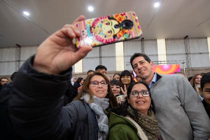 Eduardo Wado de Pedro encabezó un acto en San Vicente, el primero de un raid por el conurbano