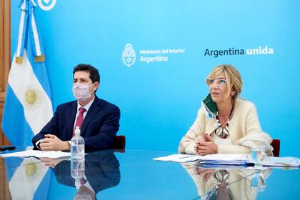 Eduardo "Wado" de Pedro junto a
Patricia García Blanco, secretaria de Asuntos Políticos del Ministerio del Interior