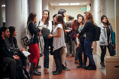 Educación. Solo el 23,8% de la población ocupada tiene nivel superior o universitario completo.