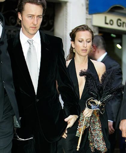 Edward Norton y Shauna Robertson en el casamiento de la ex del actor, Salma Hayek