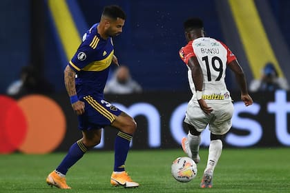 Engancha Edwin Cardona y Bonsu sigue de largo; el colombiano fue titular por primera vez desde su regreso