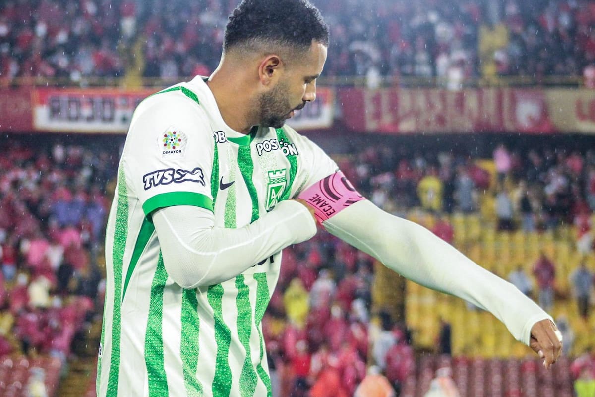 Edwin Cardona convirtió gol en el empate de Atlético Nacional ante Independiente Santa Fe, en un partido hostil para el 10.