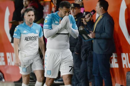 Edwin Cardona fue apartado por Fernando Gago por dar positivo en un test de alcoholemia en Puerto Madero