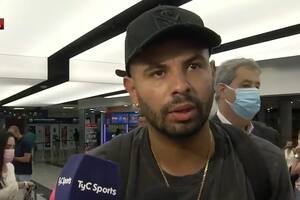Edwin Cardona y su llegada a Ezeiza, donde ya habló como nuevo jugador de Racing; dice que está en buena forma física