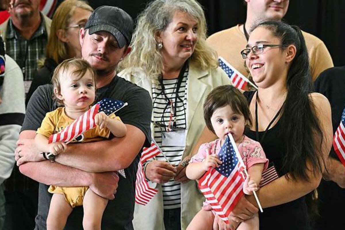 EE.UU. acogió a decenas de afrikáners como refugiados en mayo