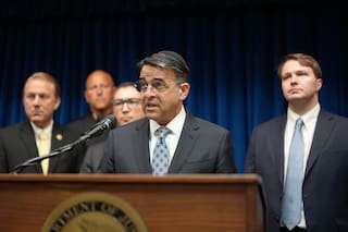 EEUU acusa a 15 personas de obstruir redadas migratorias en Minnesota