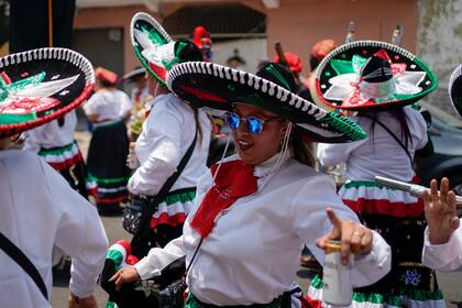 EEUU celebra el Cinco de Mayo con música, tacos, tequila y coloridas muestras de la cultura mexicana