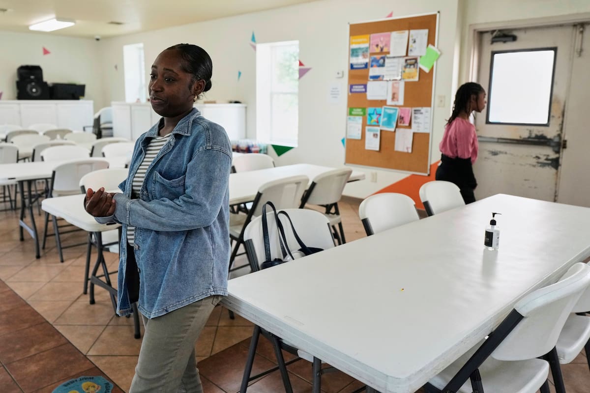 EEUU: cuando desalojan a los niños, suelen perder tanto su hogar como su escuela