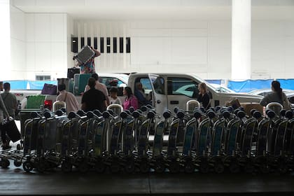 EEUU dice que no se revocarán las visas actuales de países afectados por veto de Trump a viajeros