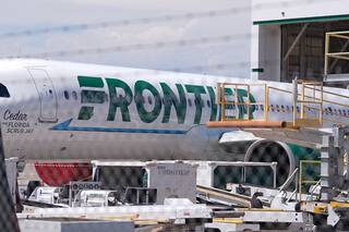 EE.UU. investiga evacuación de avión que atropelló a una persona en aeropuerto de Denver