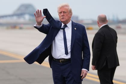 EEUU.- Trump aprovecha su mensaje por Navidad para cargar contra "la escoria de la izquierda radical"