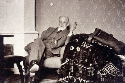 Efemérides d el 6 de mayo: se cumple un nuevo aniversario del nacimiento de Sigmund Freud