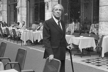 Efemérides del 24 de agosto: se cumple un nuevo aniversario del nacimiento de Jorge Luis Borges