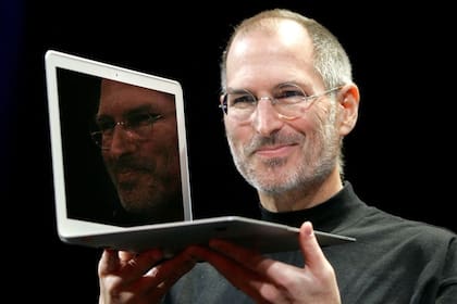 Steve Jobs, empresario y diseñador industrial estadounidense cofundador de Apple​