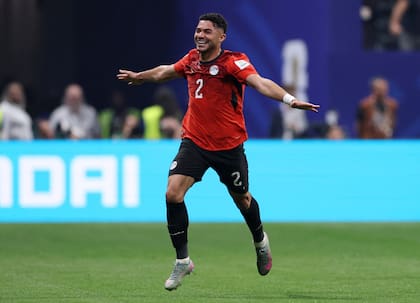 Egipto sorprendió desde el comienzo y abrió el marcador a los 14 minutos de la primera etapa gracias a un cabezazo de Yasser Ibrahim