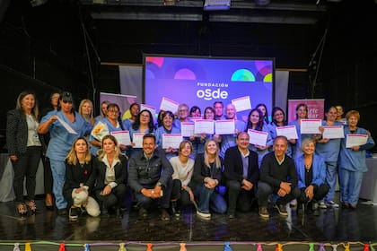 Egresados del Curso Asistente en el Arte de Cuidar.