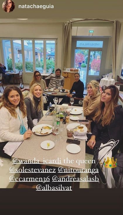 Eguía, Nara, Estevanez y Uranga entre amigos en París. Crédito: Instagram