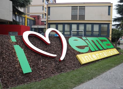 EIMA es una de las ferias más grandes y prestigiosas para la mecánica agrícola, un punto de referencia para los operadores económicos, los empresarios agrícolas, los técnicos y los investigadores que trabajan en el sector