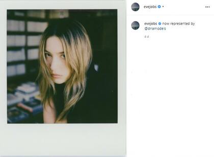 Eje Jobs anunció en redes sociales que firmó contrato con la agencia DNA para impulsar su carrera como modelo (Crédito: Instagram/@evejobs)