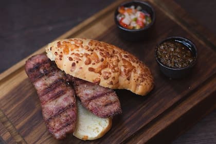 Ejemplares como el chorizo en chipá de Solomía se bancan otras cepas