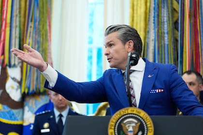 Ejército de EE. UU. ataca tres embarcaciones en el Pacífico; hay 8 muertos