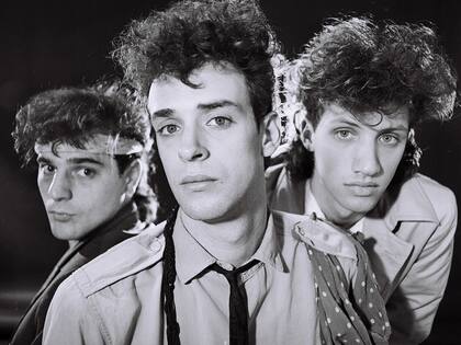 El 1 de mayo de 1997 Soda Stereo anunció oficialmente su separación mediante un comunicado de prensa