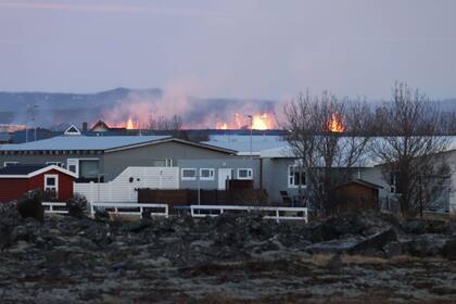 El 14 de enero, los habitantes de Grindavik tuvieron que ser evacuados luego de que el volcán hiciera una segunda erupción.