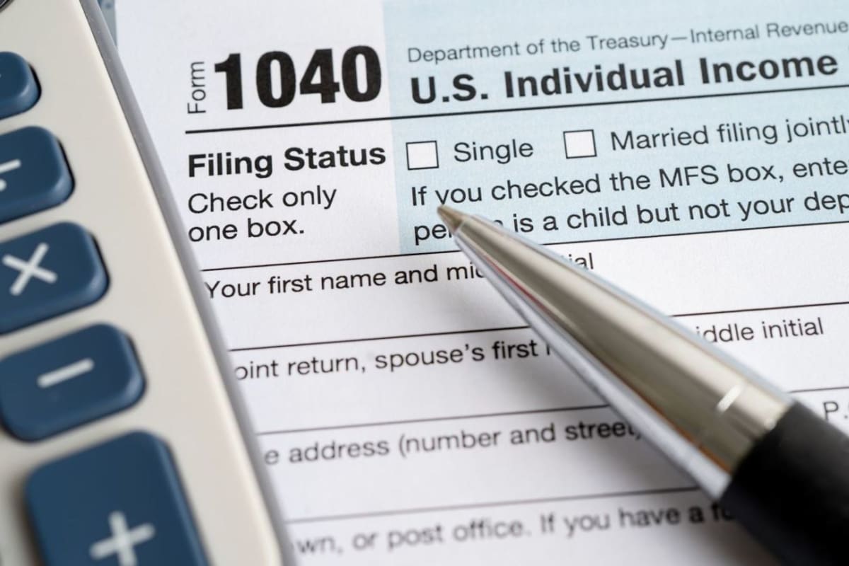 El 15 de abril vence el plazo oficial para presentar la declaración de impuestos del año fiscal 2024 ante el IRS