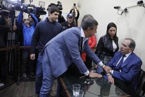 El 18 de junio pasado, antes de conocer el veredicto, José Alperovich estuvo acompañado en todo momento por sus cuatro hijos