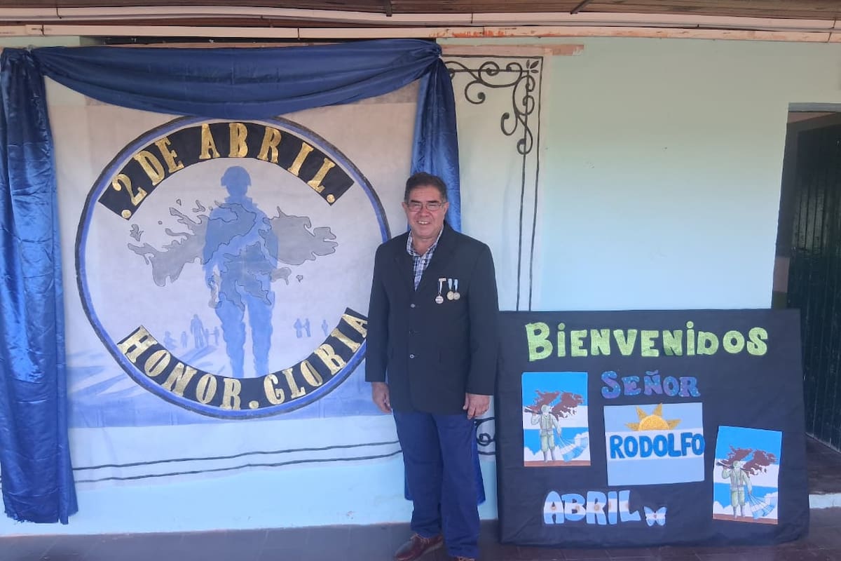 El 20 de junio de 1982, día de su cumpleaños, volvió al continente