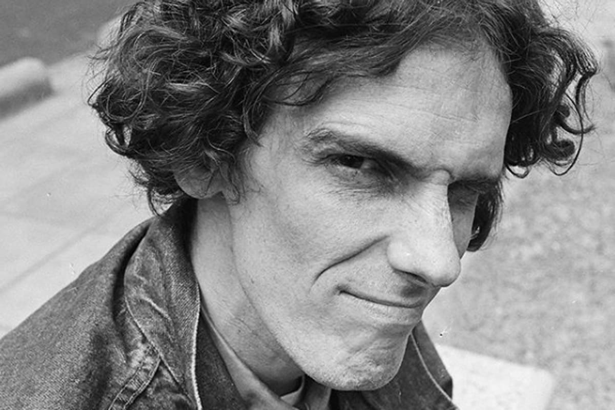 El 23 de enero de 1950 nace Luis Alberto Spinetta, músico y compositor argentino