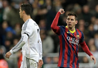 El 23 de marzo de 2014: Lionel Messi celebra y Cristiano sufre, en el clásico mundial