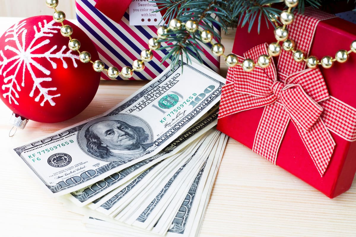 El 23% de los trabajadores en Estados Unidos reciben un bono por Navidad