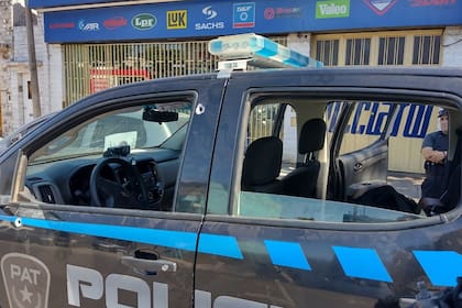 El 25 de diciembre pasado un patrullero policial fue atacado con más de 60 balazos. Se sospecha que el autor sería Luciano Cantero, de Los Monos