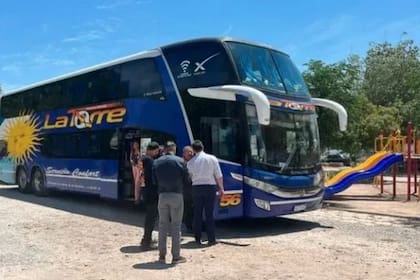 El 27 de noviembre fueron asaltados 60 mendocinos en un golpe comando en una ruta cercana a Santiago