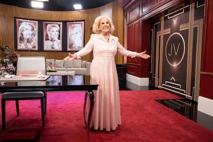 El 29 de agosto pasado, Mitha volvió a La Noche de Mirtha, pasado poco más de ocho meses desde su última aparción, en diciembre de 2020