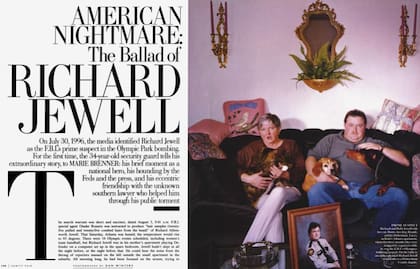 "El 30 de julio de 1996, los medios identificaron a Richard Jewell como el principal sospechoso del FBI por el atentado en el Parque Olímpico. Por primera vez, el guardia de seguridad de 34 años le cuenta a Marie Brenner su extraordinaria historia: su fugaz momento como héroe nacional, la persecución del FBI y de la prensa, y su particular amistad con un desconocido abogado sureño que lo acompañó durante aquel tormento público", artículo de Vanity Fair, en febrero de 1997