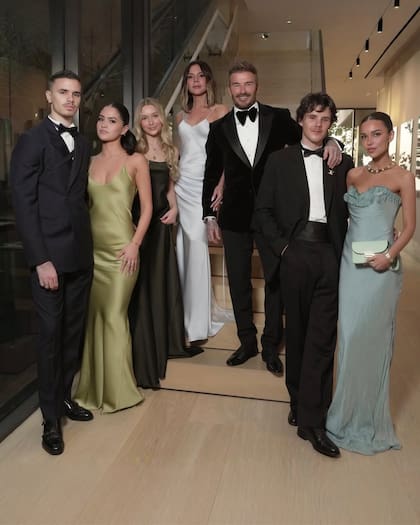 El 30 de marzo de 2025, David Beckham celebró sus 50 años en Miami y ni su hijo Brooklyn Beckham ni su nuera Nicola Peltz asistieron