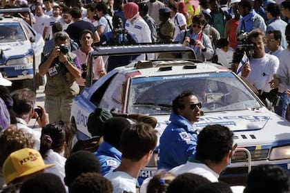 El 405 T16 fue una de las atracciones en aquella carrera, tanto por lo que hizo en los caminos como por lo que pasó en el vivac.