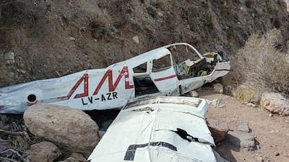 El 6 de febrero de 2010, un avión del tipo Piper Warrior (matrícula LV-AZR) se precipitó contra un cerro cercano a Potrerillos