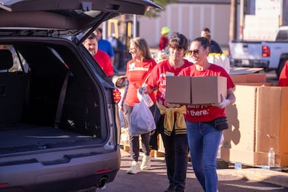 El 6 y 7 de noviembre United Food Bank entregará alimentos con la modalidad "desde el auto" (Instagram/@unitedfoodbank)