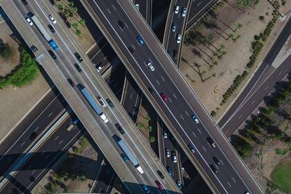 El 66 % de los conductores frecuentes apoya la medida, que sigue modelos exitosos de Londres y Estocolmo