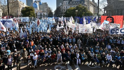 El 7 de agosto pasado, distintas organizaciones sociales caminaron desde Liniers a la Plaza de Mayo por San Cayetano