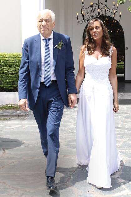El 8 de diciembre de 2019, Alberto Cormillot y Estefanía Pasquini dieron "el sí, quiero", en una íntima ceremonia celebrada en Villa Devoto.