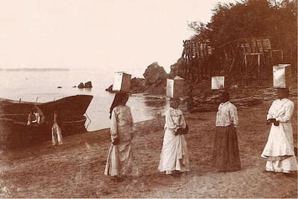 El 8 de noviembre se conmemora el Día Nacional de los Afroargentinos y de la Cultura Afro, en honor a María Remedios del Valle, Capitana del Ejército del Gral Belgrano en la Gesta Patriótica.